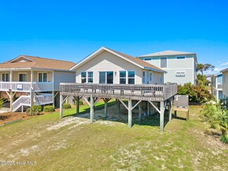 421 35th St, Sunset Beach, NC 28468