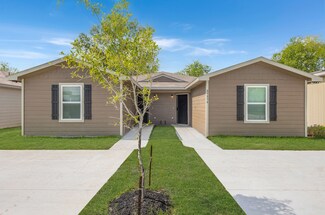 9834 Lanewell A and B St, Houston, TX 77029