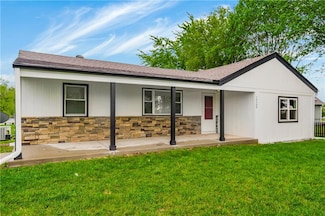 10509 State Route Yy, Peculiar, MO 64078