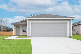 14704 Rhyolite Way, Elmendorf, TX 78112