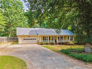 1995 Plantation Rd, Lawrenceville, GA 30044