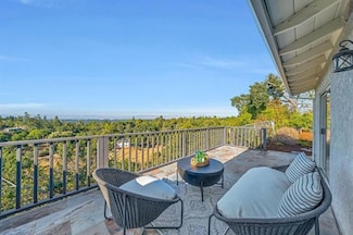 22580 Ravensbury Ave, Los Altos Hills, CA 94024