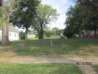 2405 Lafayette St, Saint Joseph, MO 64507