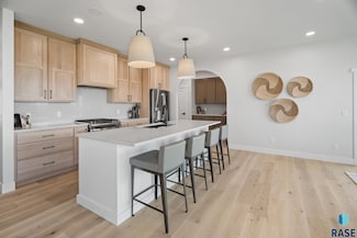1127 E Thompson Place, Tea, SD 57064