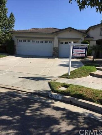 4074 Wild Dunes Cir, Corona, CA 92883