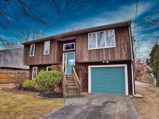 138 Spring Grove Ave, Warwick, RI 02889