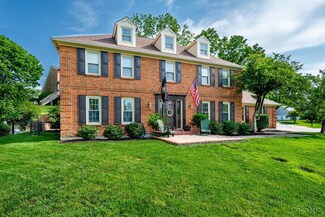 3832 Chimney Hill Dr, Blue Ash, OH 45241