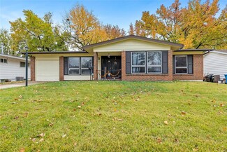 1530 Bristol Dr, Florissant, MO 63031