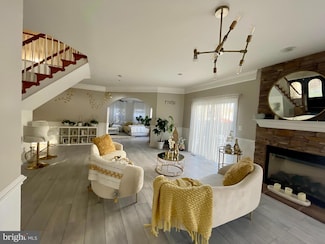 12530 Popes Head Rd, Clifton, VA 20124