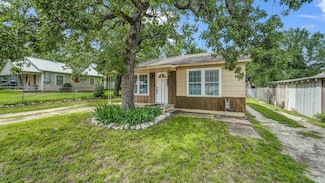 1007 SE 24th St, Mineral Wells, TX 76067