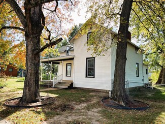 1113 N Cedar St, Bismarck, MO 63624
