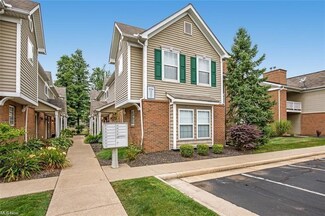 3324 Lenox Village Dr Unit 121, Fairlawn, OH 44333