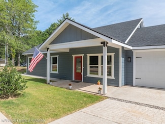 1303 Hoover Way, Alma, AR 72921