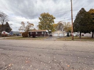 601 London St, Menasha, WI 54952