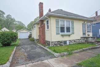 5 Hillside Ave, Peabody, MA 01960