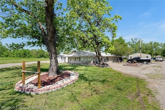 701 N Rogers St, Sallisaw, OK 74955