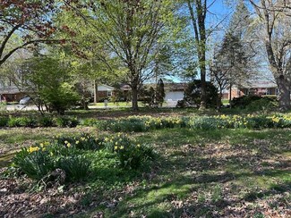 304 Melody Ln, Kouts, IN 46347