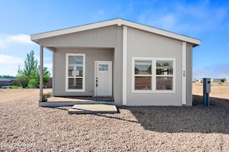 39 E Abra Rd, Paulden, AZ 86334