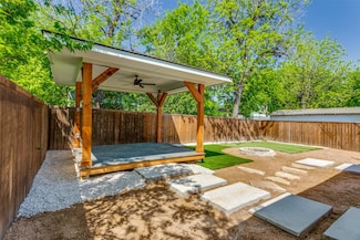 2624 Townsend Dr, Fort Worth, TX 76110