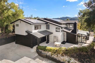 23229 8th St, Newhall, CA 91321