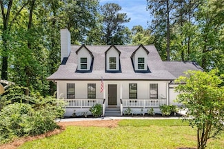 944 Pine Ridge Dr, Stone Mountain, GA 30087