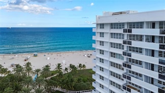 100 Lincoln Rd Unit 323, Miami Beach, FL 33139