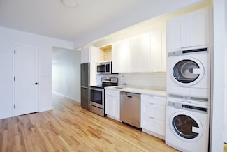 249 N 8th St Unit 3-R, Brooklyn, NY 11211