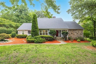 5307 Graycliff Dr, Greensboro, NC 27406