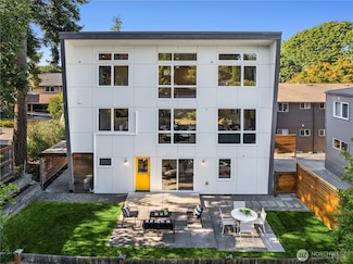 4225 26th Ave W, Seattle, WA 98199