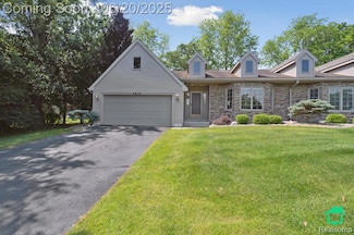 4273 Fairway Ln Unit 15, Jackson, MI 49201