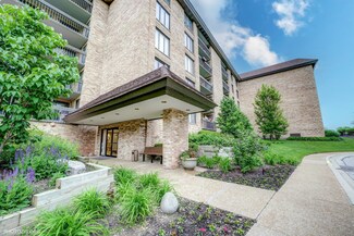 1621 Mission Hills Rd Unit 510, Northbrook, IL 60062