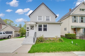 34 Livingston St, Lancaster, NY 14086