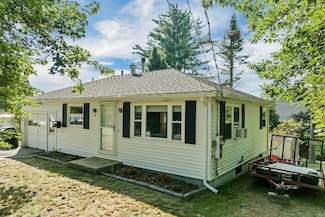 14 Sargent St, Allenstown, NH 03275