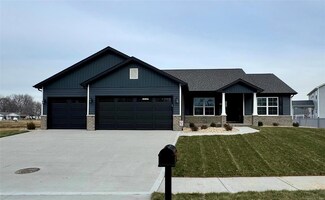 1236 Winding Oaks Ln, Mascoutah, IL 62258