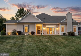 111 Carmella Dr, Mechanicsburg, PA 17050