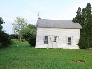 12486 Hanford Rd, Silver Creek, NY 14136