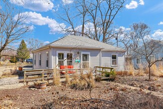 610 N Broadway Ave, Urbana, IL 61801