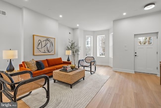 226 W Rittenhouse St, Philadelphia, PA 19144
