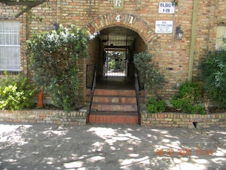 6401 Skyline Dr Unit 37, Houston, TX 77057