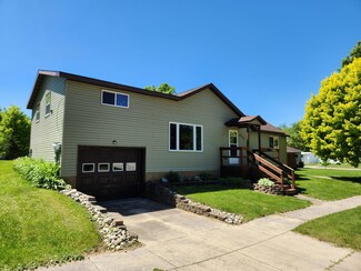 500 Superior St, Milroy, MN 56263