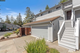 321 Via Cordova Ln, Martinez, CA 94553