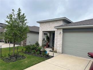 925 Kickapoo Ln, College Station, TX 77845