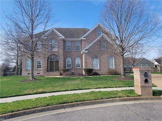 1500 Blade Ct, Chesapeake, VA 23320