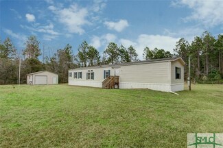 815 Cypress Bay Loop Rd, Pembroke, GA 31321