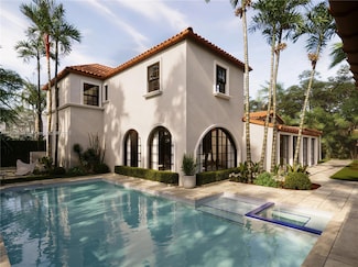 4727 N Bay Rd, Miami Beach, FL 33140