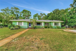 1200 Jungle Ave N, Saint Petersburg, FL 33710