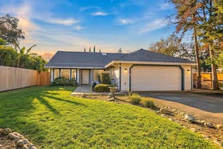 3385 Pioneer Ln, Redding, CA 96001