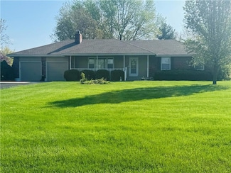 13201 E Harvest Ln, Peculiar, MO 64078