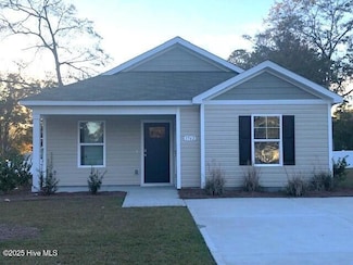 1762 Whispering Pine St SW, Ocean Isle Beach, NC 28469