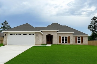 4446 Hathern Dr, Pineville, LA 71360